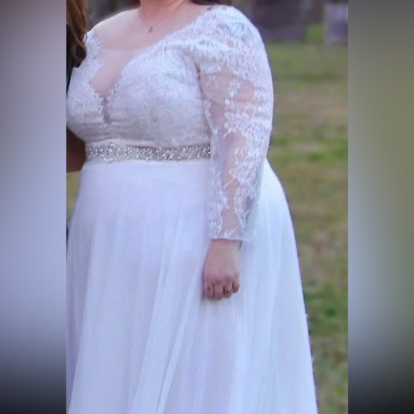 David's Bridal White Lace Long Sleeve Dress - Picture 1 of 6